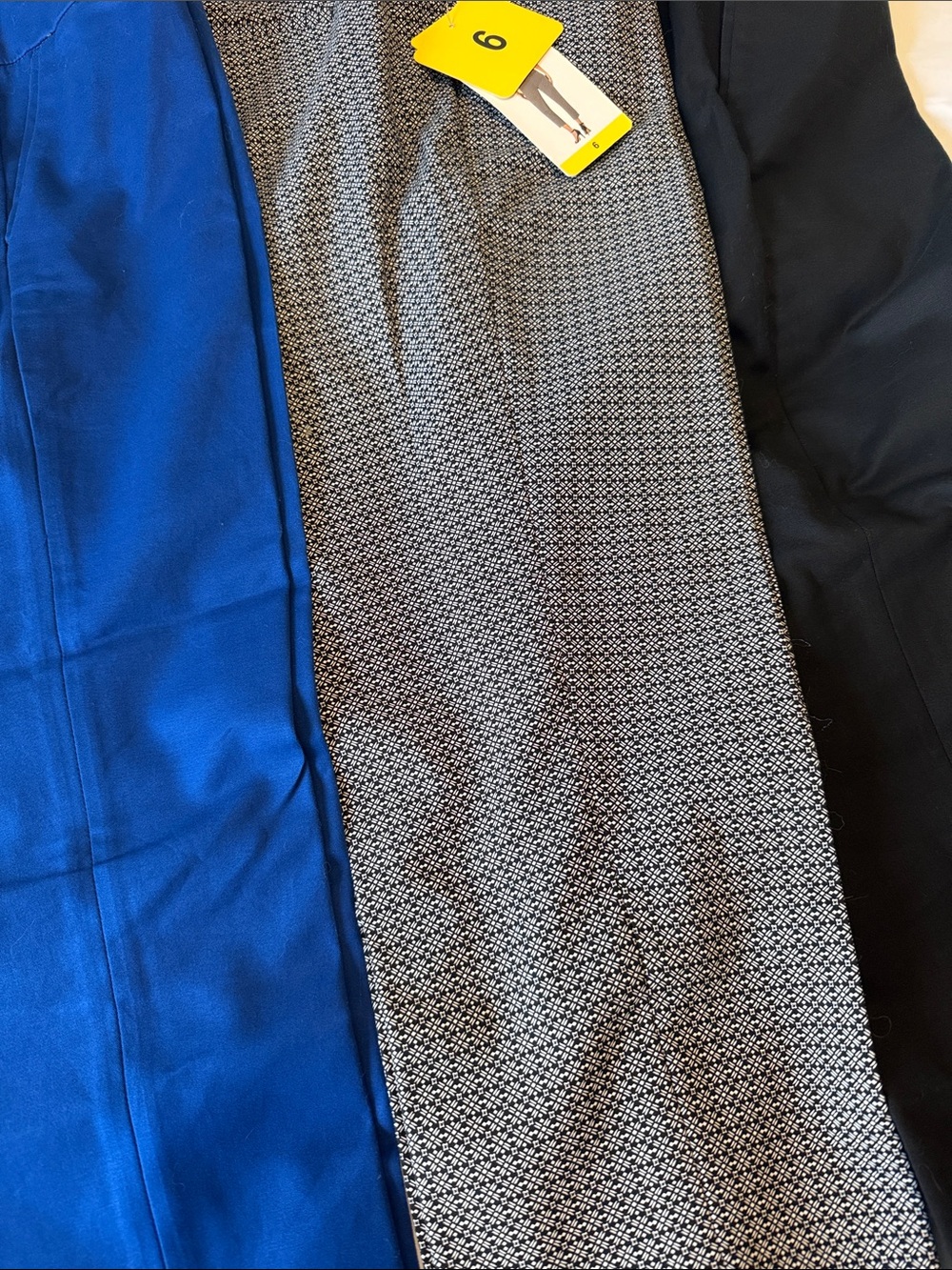 Women's Trouser Capris - set of 3 - Picture 2 of 5